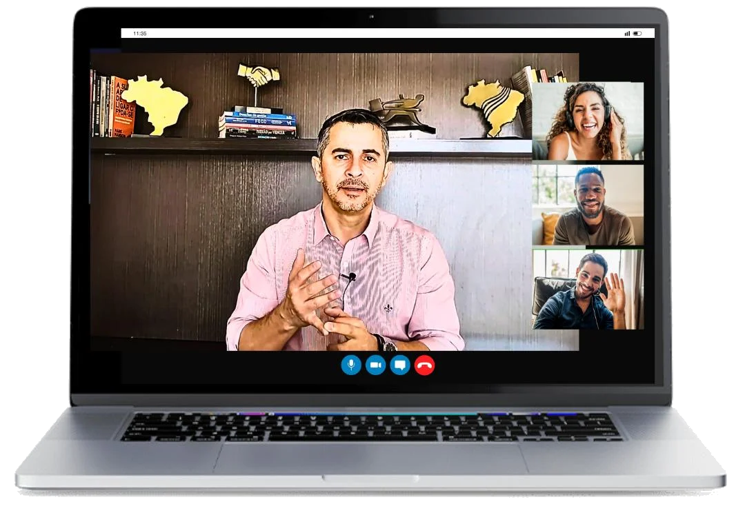 Itallo ao vivo no Zoom, conduzindo o encontro de implantação com a turma na tela.